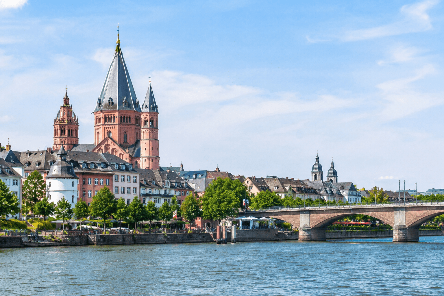 Stilvolle Begleitung in der Stadt