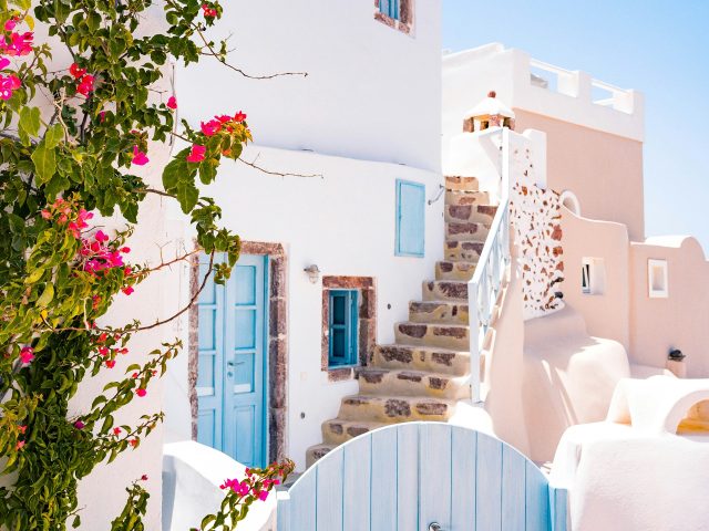 Escort Travel Service Santorin